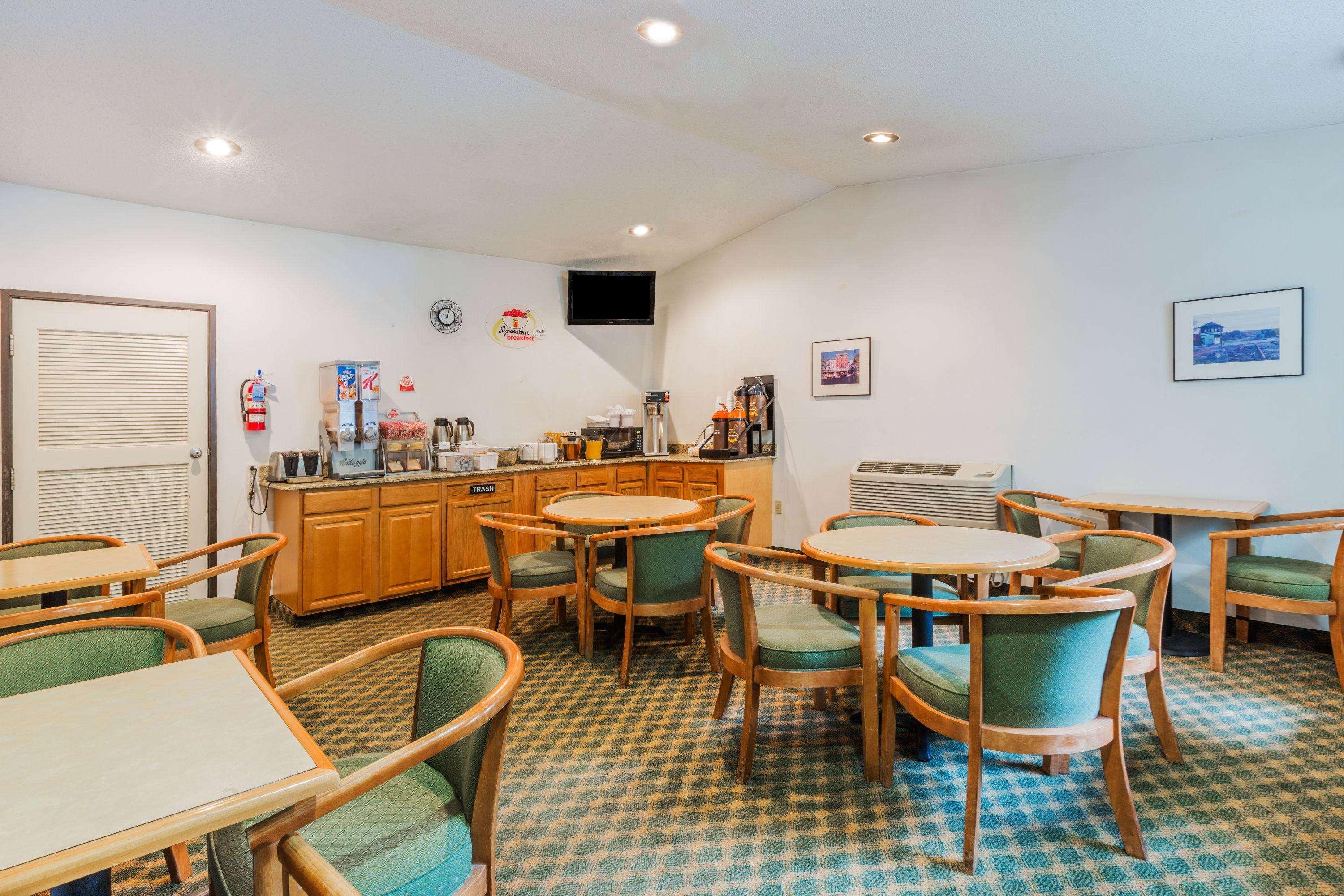 Super 8 By Wyndham East Stroudsburg - Poconos Hotel Kültér fotó