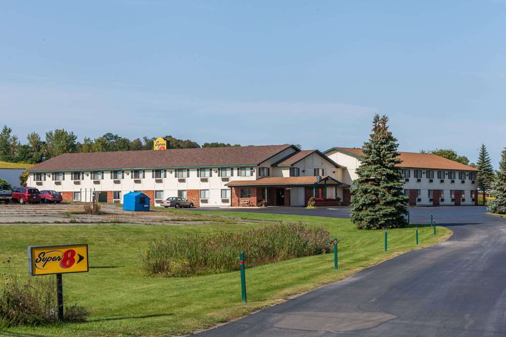 Super 8 By Wyndham East Stroudsburg - Poconos Hotel Kültér fotó