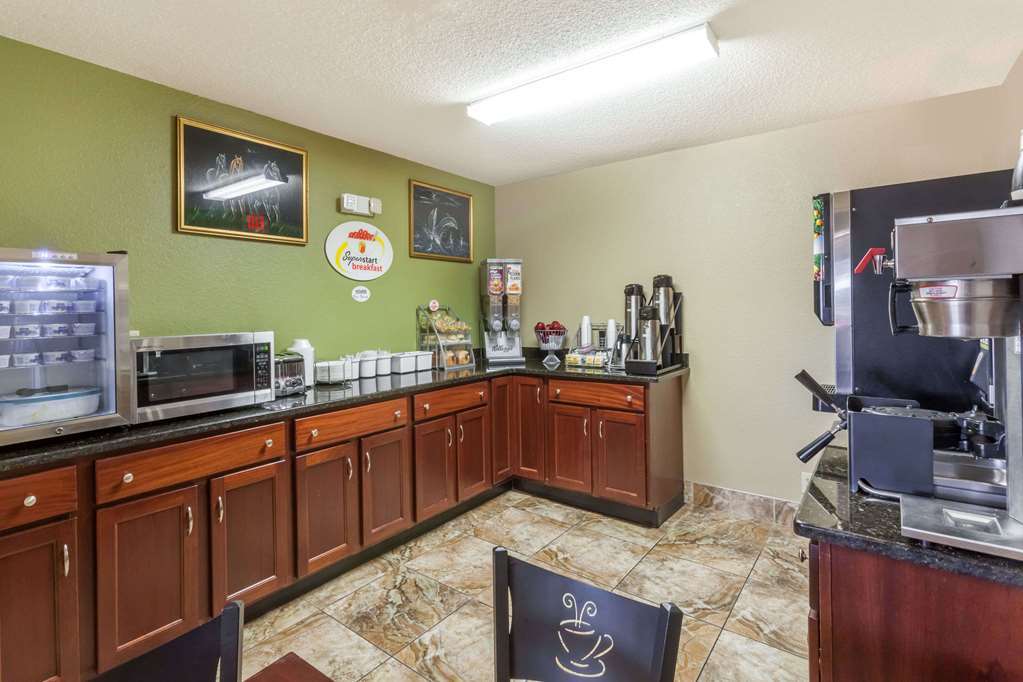 Super 8 By Wyndham East Stroudsburg - Poconos Hotel Létesítmények fotó