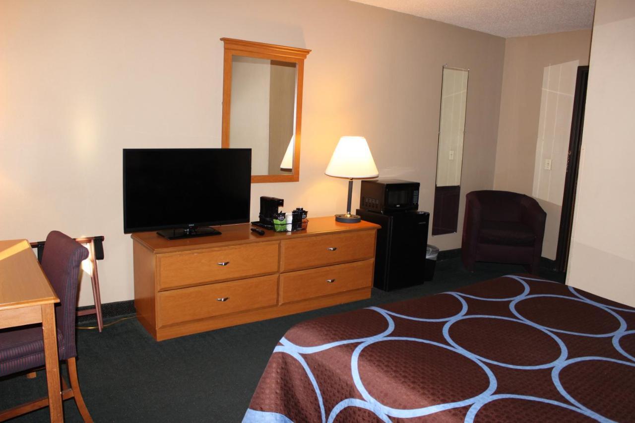 Super 8 By Wyndham East Stroudsburg - Poconos Hotel Kültér fotó