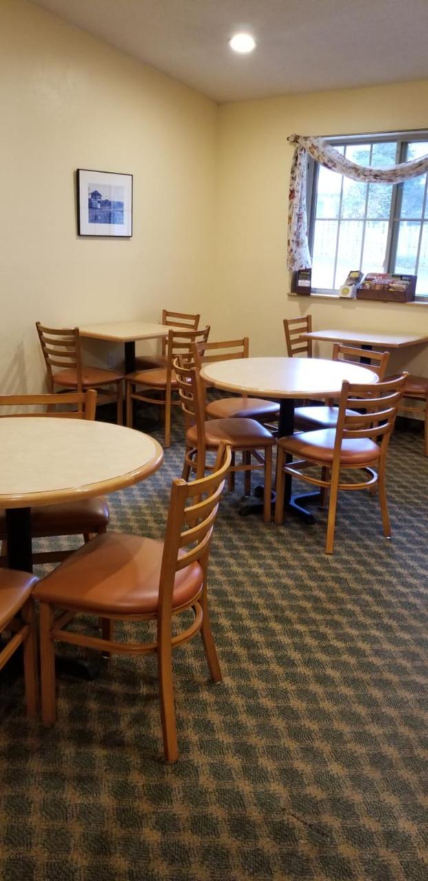 Super 8 By Wyndham East Stroudsburg - Poconos Hotel Kültér fotó